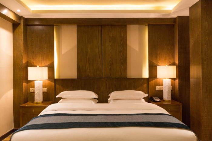 shangri la moon tibetan boutique hotel