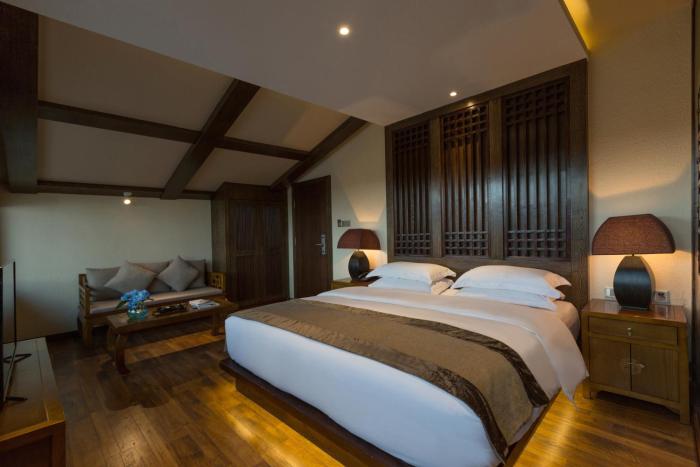 shangri la moon tibetan boutique hotel