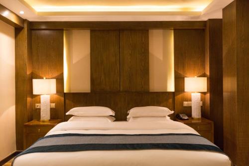shangri la moon tibetan boutique hotel