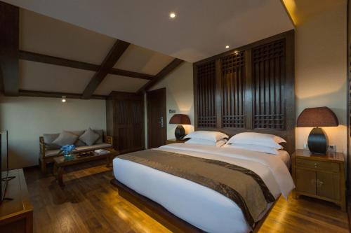 shangri la moon tibetan boutique hotel