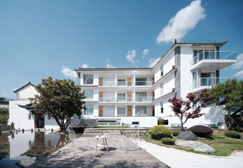 the windyard kazan onsen retreat