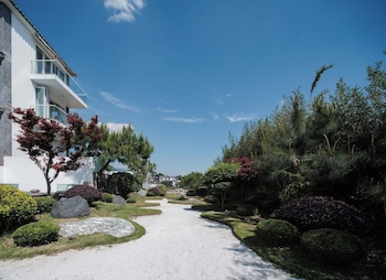 the windyard kazan onsen retreat