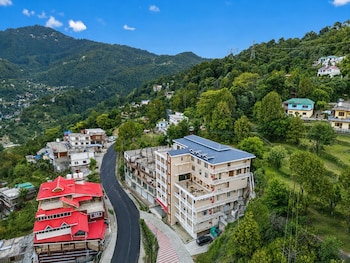 Hotel Luxeevista By Navodayans,,4 star