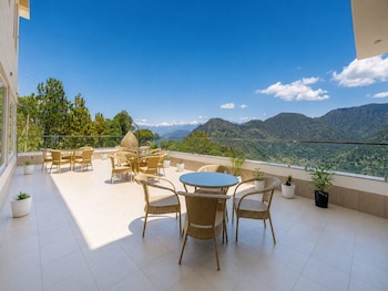 Hotel Luxeevista By Navodayans,,4 star