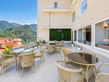 Hotel Luxeevista By Navodayans,,4 star