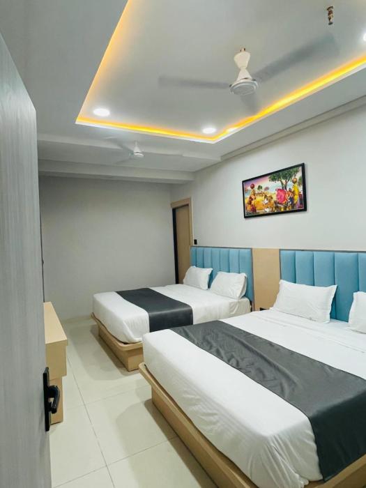 hotel hills