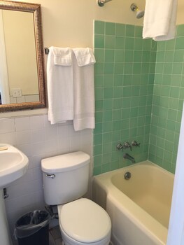 Crown Inn,Sun Swept Isles>>Fort Lauderdale,2 star