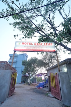 hotel stay leaf