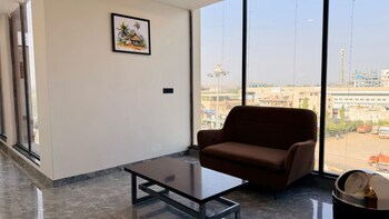 pheonix luxury inn hotel