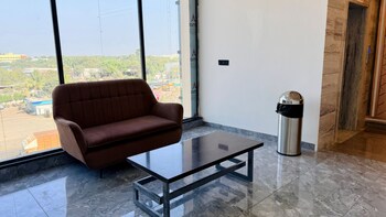 pheonix luxury inn hotel