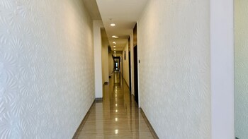pheonix luxury inn hotel