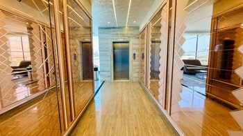 pheonix luxury inn hotel