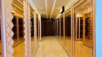 pheonix luxury inn hotel