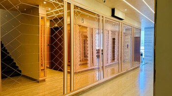 pheonix luxury inn hotel