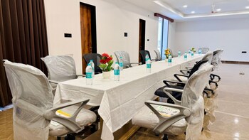 pheonix luxury inn hotel