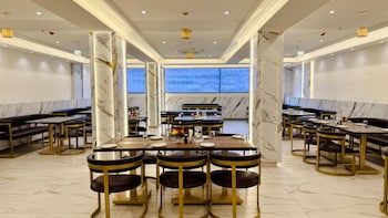 pheonix luxury inn hotel