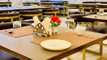 pheonix luxury inn hotel