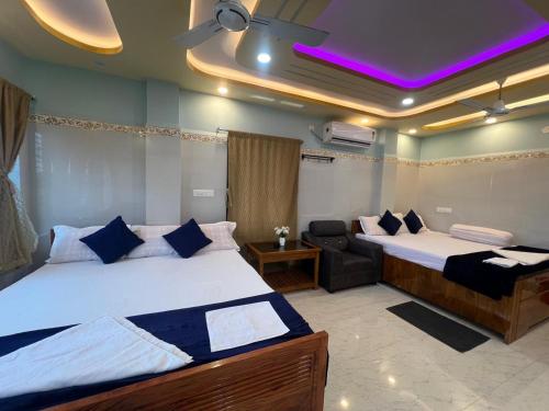 Hotel Raj,,3 star
