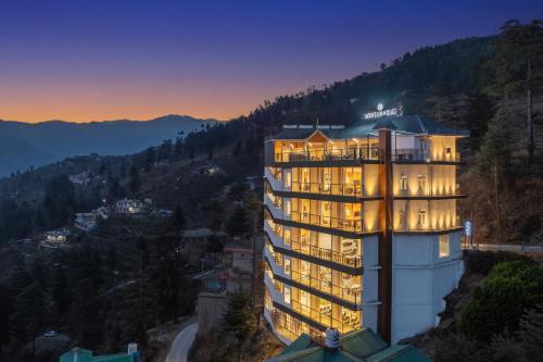 hotel mountain mirage