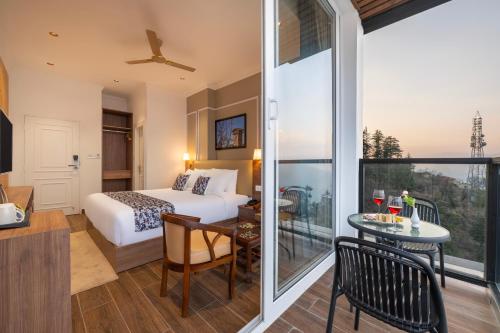 hotel mountain mirage