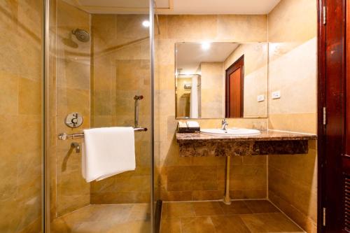 g8 diamond hotel saigon
