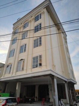 aceotel premier srinivasa ujjain