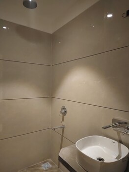 aceotel premier srinivasa ujjain