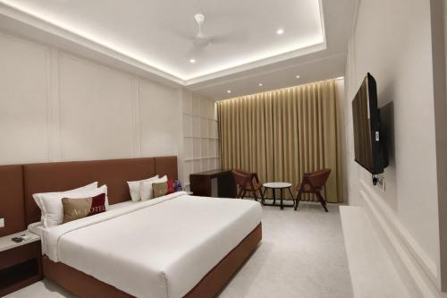 aceotel premier srinivasa ujjain