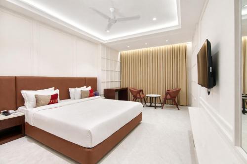 aceotel premier srinivasa ujjain