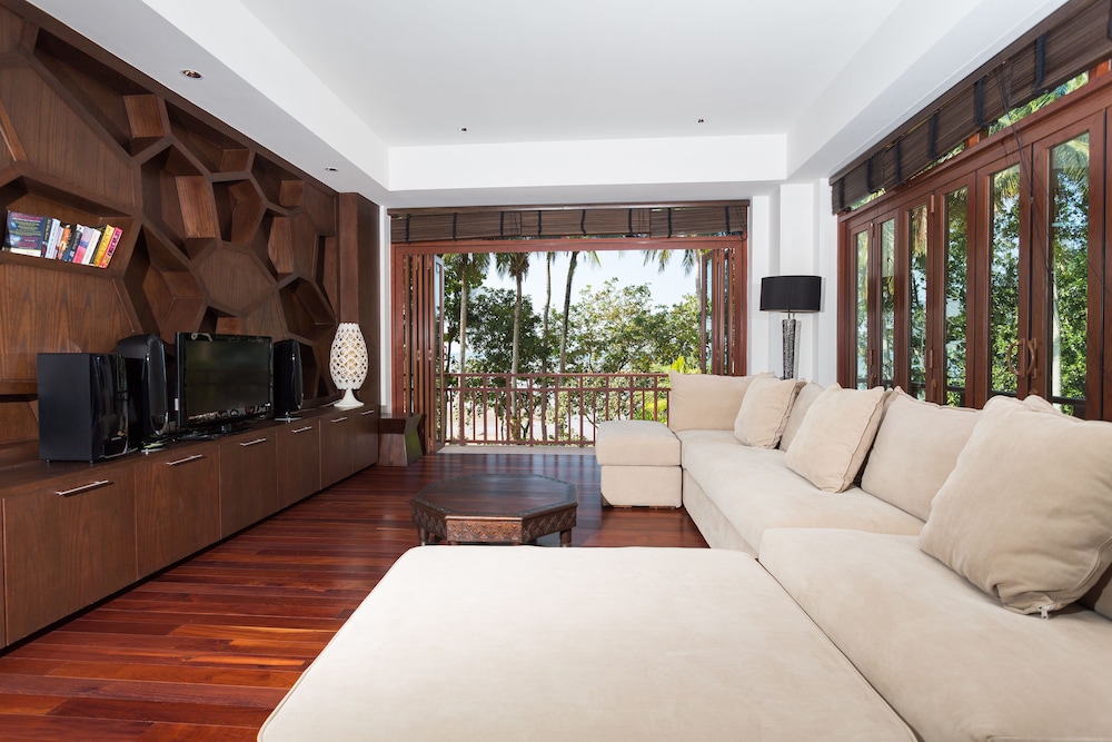 amatapura beach villa 15