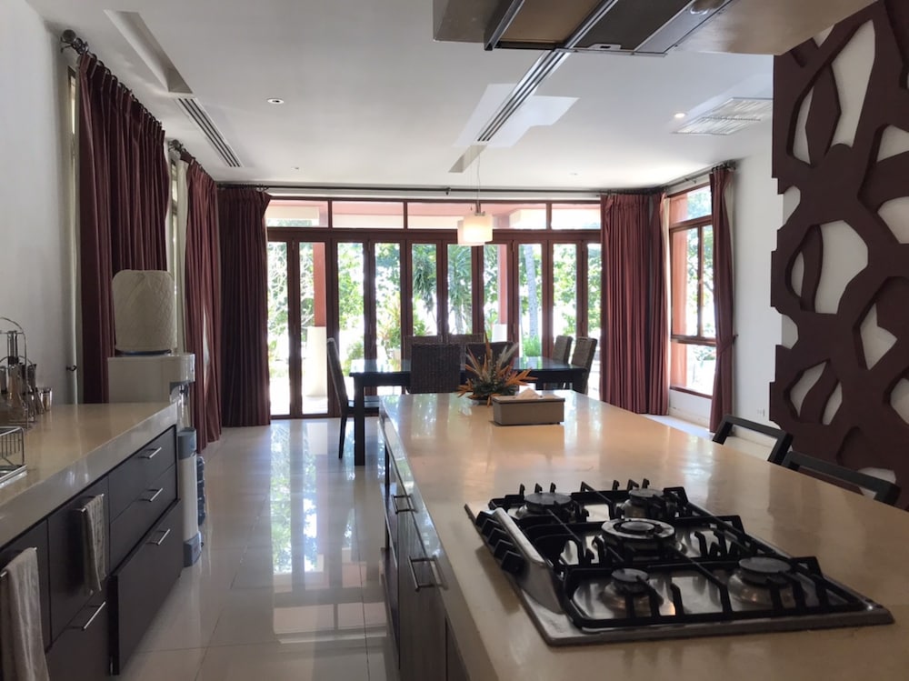 amatapura beach villa 15