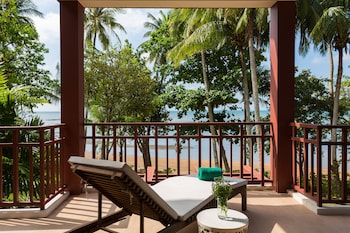 amatapura beach villa 15