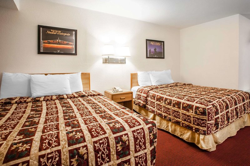 econo lodge truman inn
