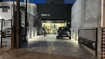 studio 68
