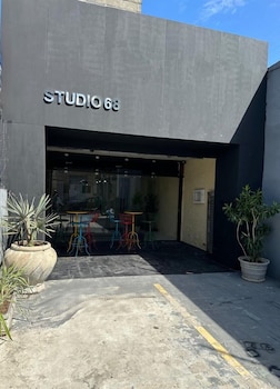studio 68
