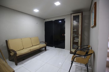 studio 68