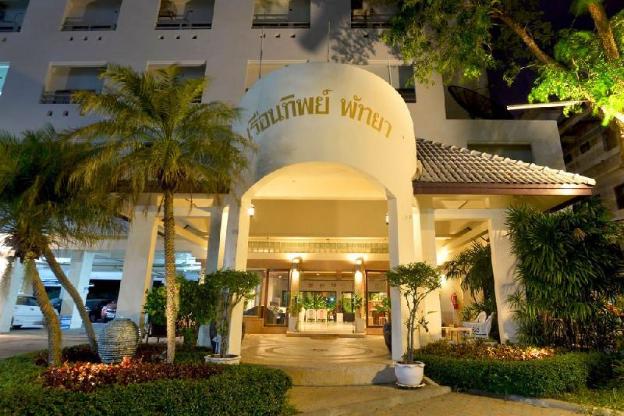 ruenthip residence pattaya