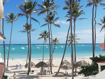 caribbean ducassi tropicana hotel