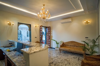 Udaisa - The Luxury Art,,3 star