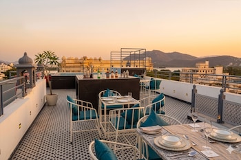 udaisa the luxury art
