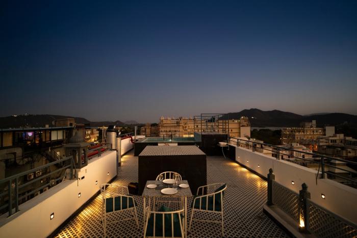 udaisa the luxury art