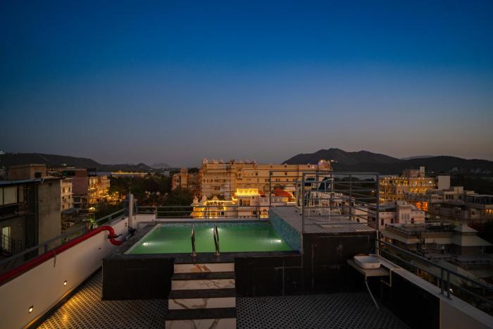 udaisa the luxury art
