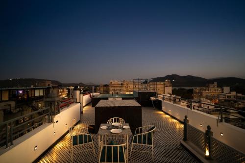 udaisa the luxury art