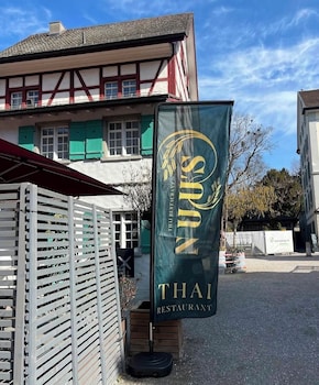 hotel taverne zum kreuz by nuus