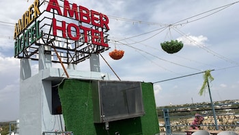 amber hotel and restaurant