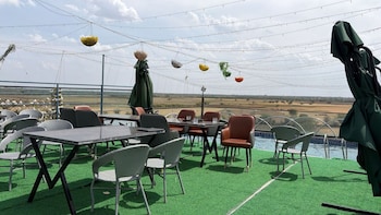 amber hotel and restaurant