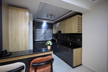 empire luxury hotel