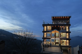 supreme sapphire kufri