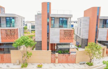 regal riverside villas