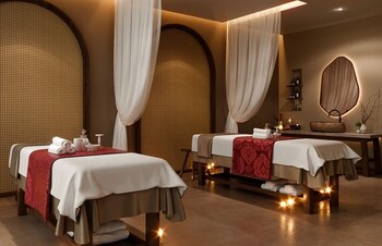 Regal Riverside Villas,,3 star